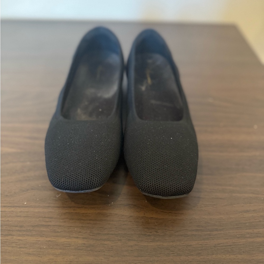 Black Slip-On Loafers with Cushioned Comfort